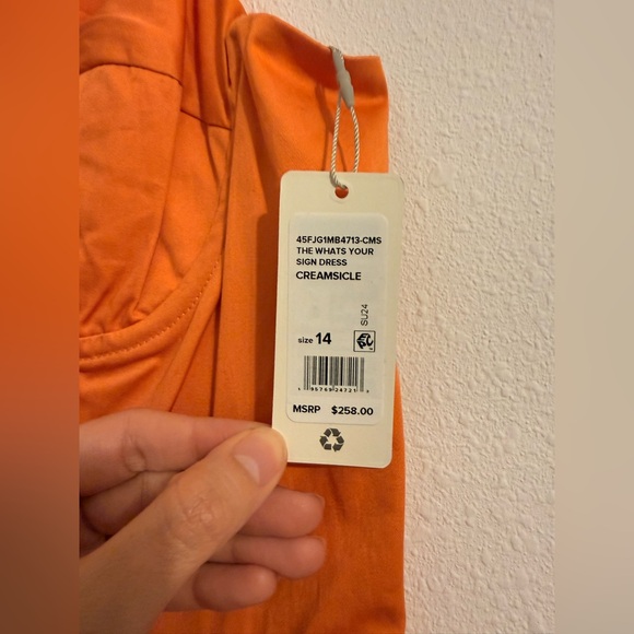 NWT Favorite Daughter The Whats Your Sign Dress in Creamsicle - Picture 7 of 7